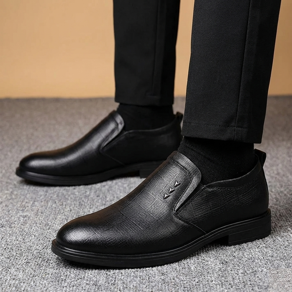 MOV Classic Brogue - Black