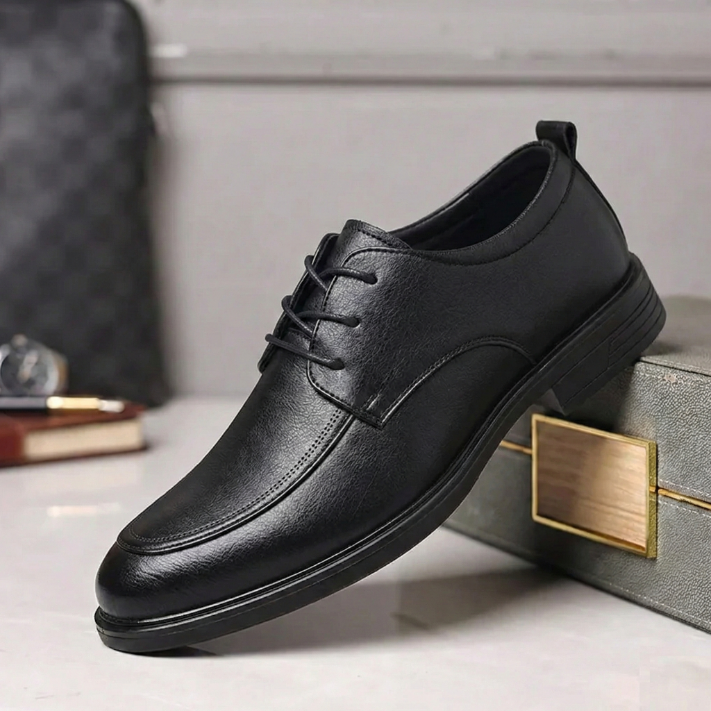 MOV Classic Wingtip - Black