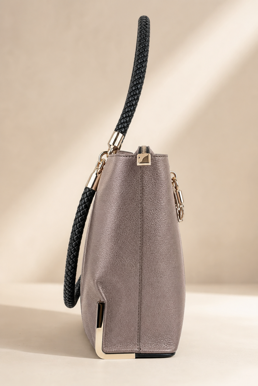 Foxer Poise Leather Handbag - detail view