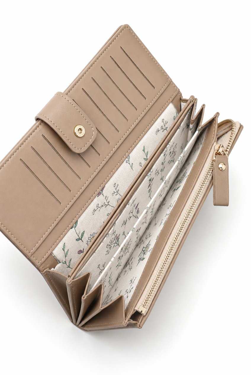 Foxer Nocturne Leather Wallet - lifestyle view